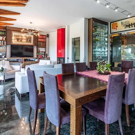 Casa Itram Fantastica Casa En El Girones * Жирона
